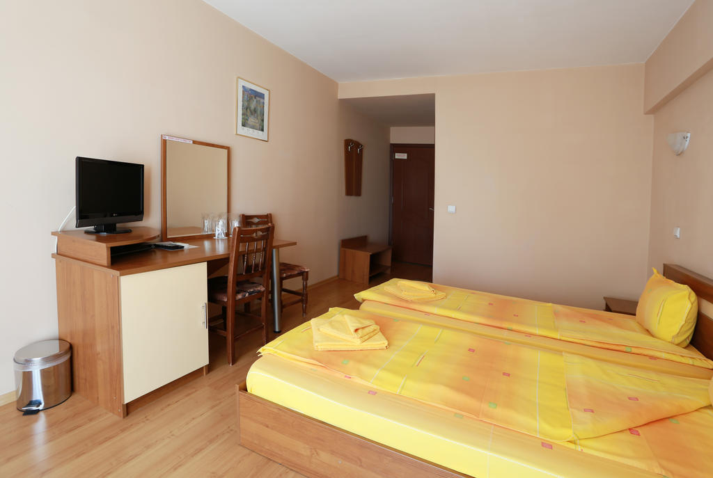 Acropolis Hotel パザルジク 部屋 写真