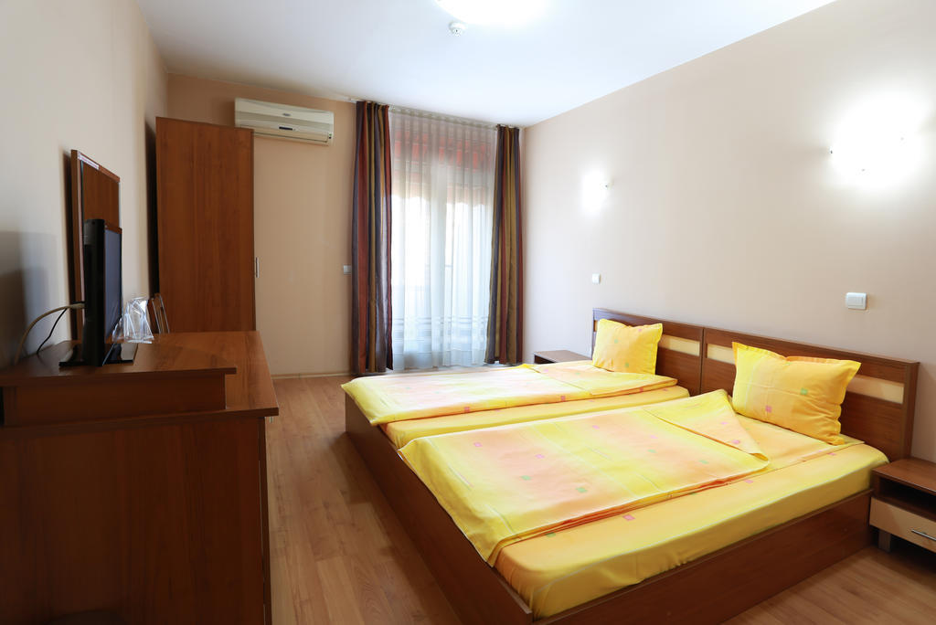 Acropolis Hotel パザルジク 部屋 写真