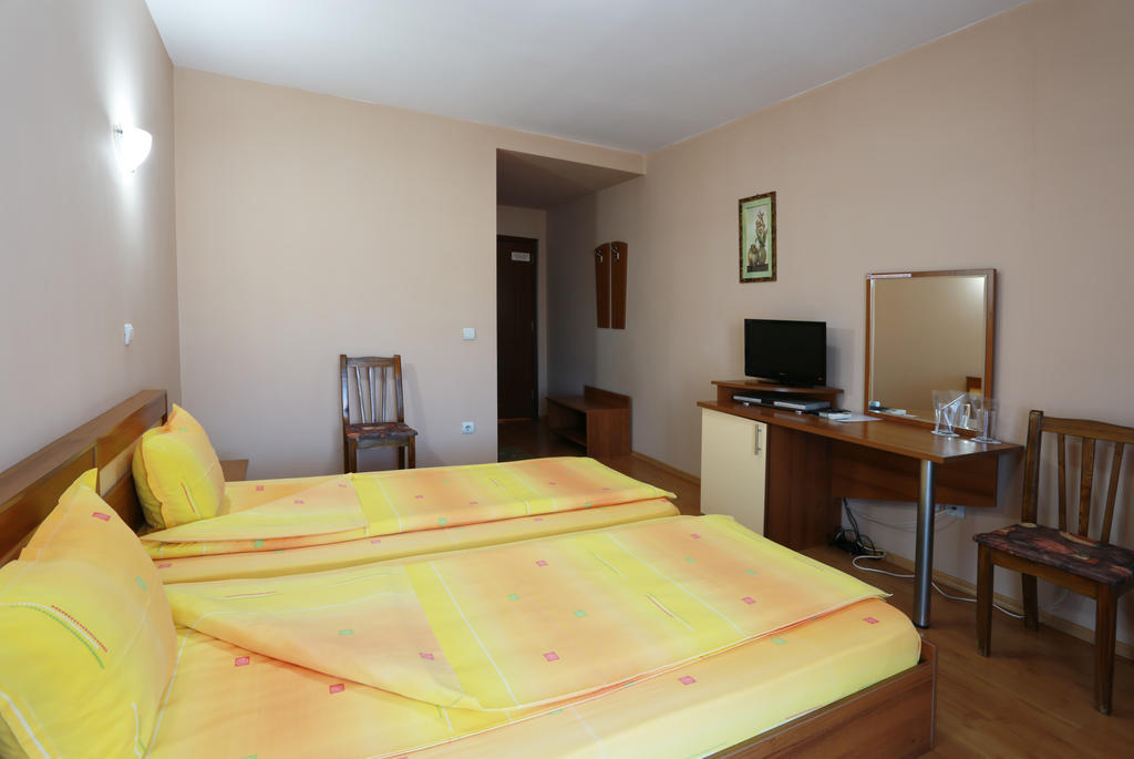 Acropolis Hotel パザルジク 部屋 写真